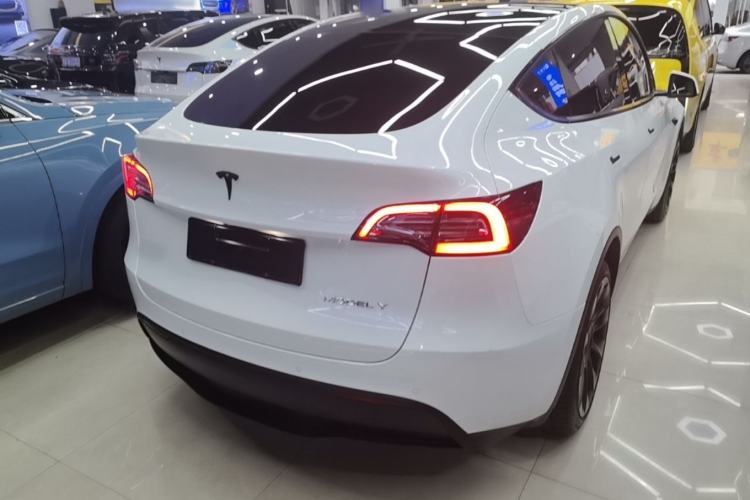 Used Tesla Model Y 2022 Long-Range All-Wheel-Drive Version Rear Right 45 Deg