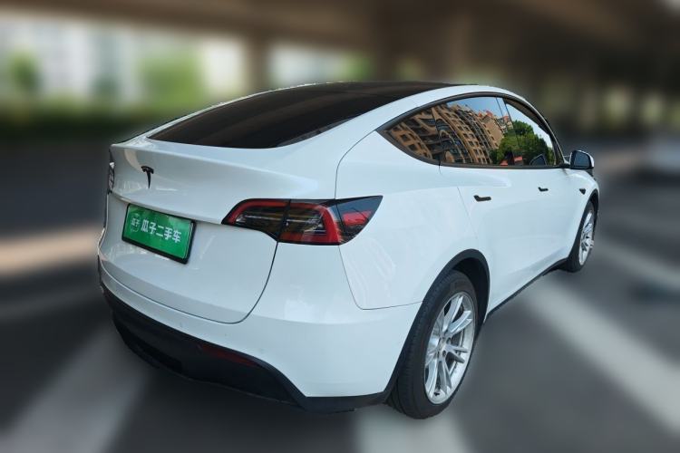 Used Tesla Model Y 2022 Long-Range All-Wheel-Drive Version Rear Right 45 Deg