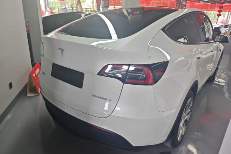 Used Tesla Model Y 2022 Rear-Wheel-Drive Version Rear Right 45 Deg