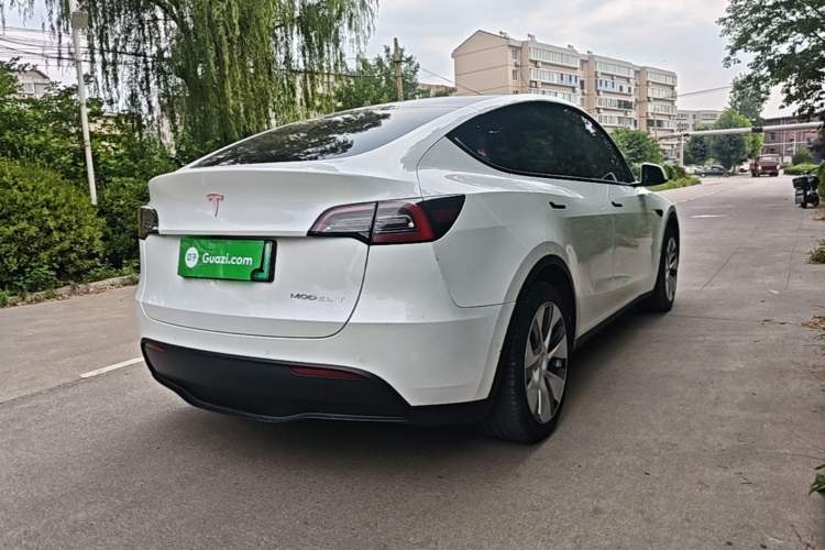 Used Tesla Model Y 2022 Rear-Wheel-Drive Version Rear Right 45 Deg