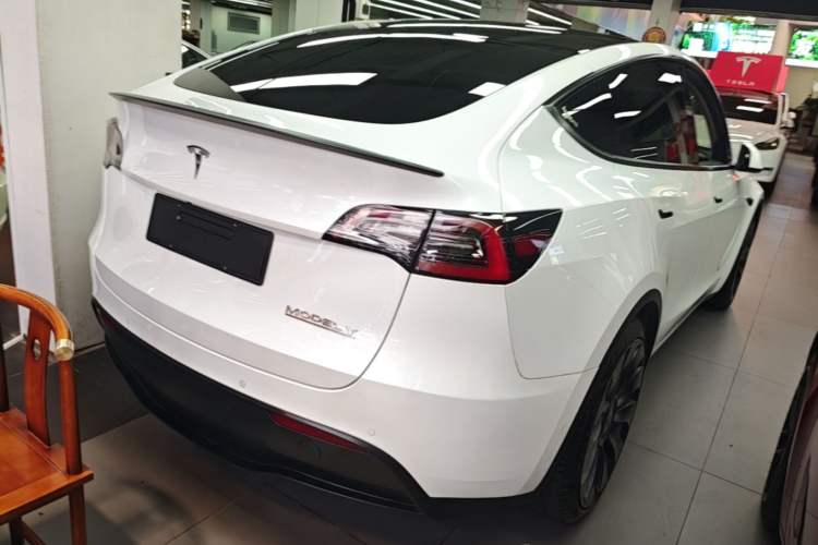 Used Tesla Model Y 2022 Performance High-Performance All-Wheel-Drive Version Rear Right 45 Deg