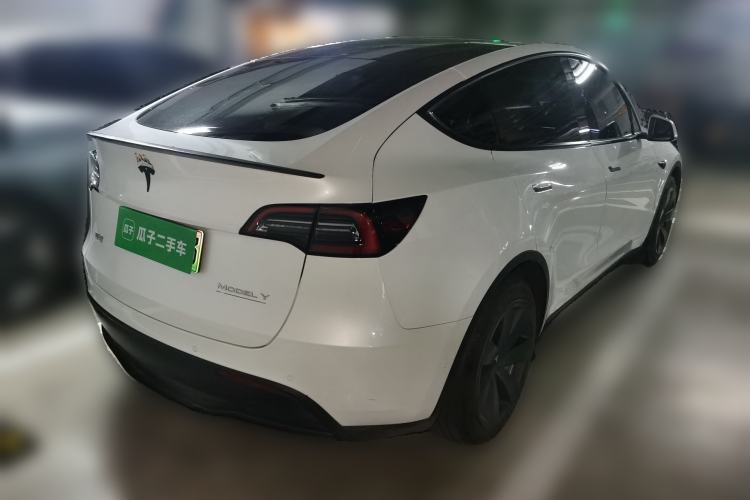 Used Tesla Model Y 2022 Rear-Wheel-Drive Version Rear Right 45 Deg