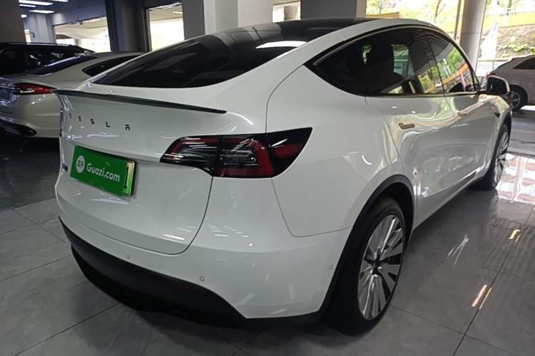 Used Tesla Model Y 2022 Rear-Wheel-Drive Version Rear Right 45 Deg