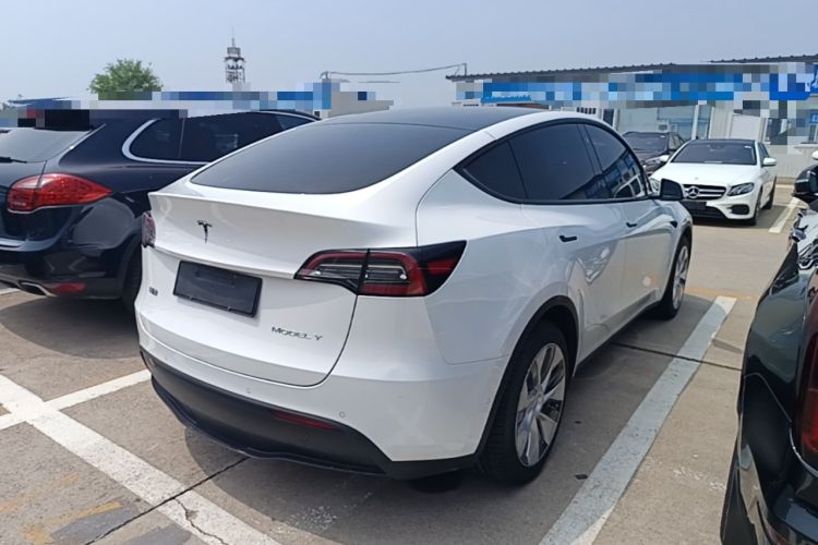 Used Tesla Model Y 2022 Rear-Wheel-Drive Version Rear Right 45 Deg