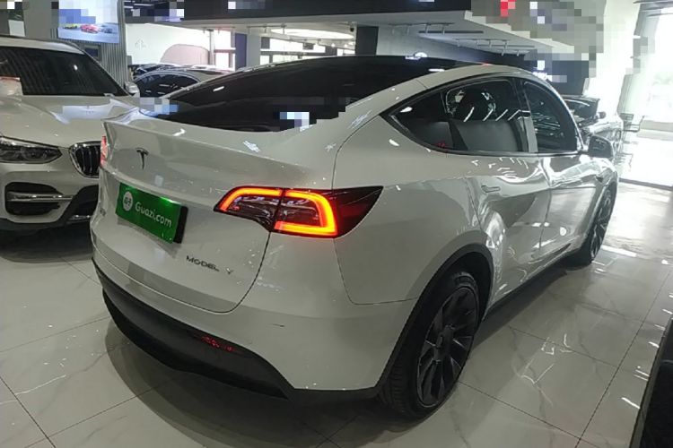 Used Tesla Model Y 2022 Long-Range All-Wheel-Drive Version Rear Right 45 Deg