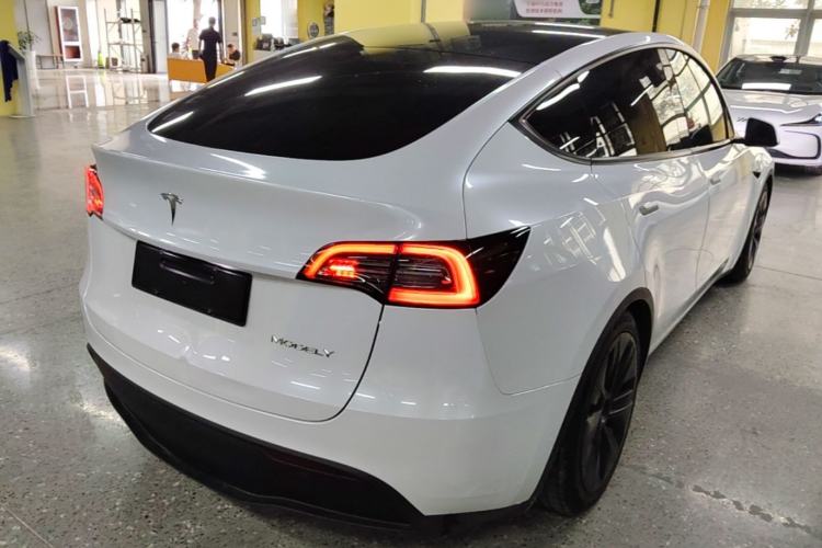 Used Tesla Model Y 2022 Long-Range All-Wheel-Drive Version Rear Right 45 Deg