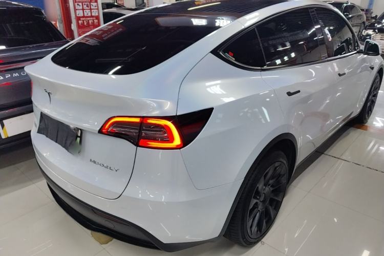 Used Tesla Model Y 2022 Long-Range All-Wheel-Drive Version Rear Right 45 Deg