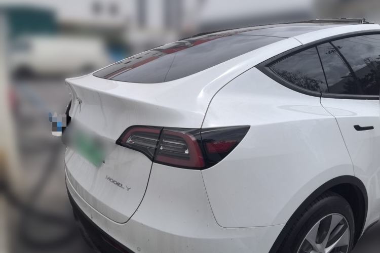 Used Tesla Model Y 2022 Rear-Wheel-Drive Version Rear Right 45 Deg