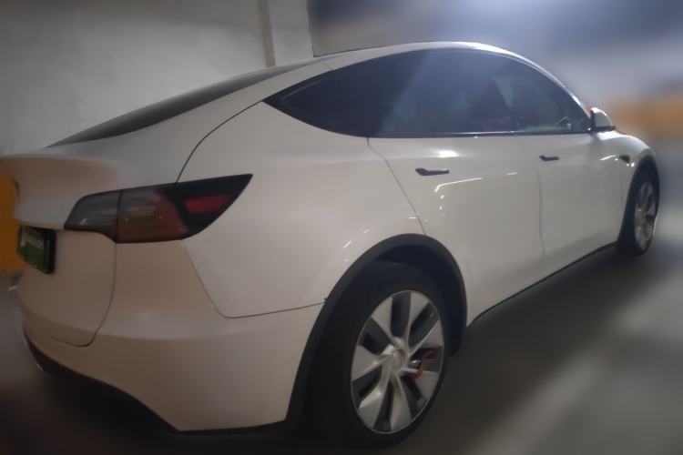Used Tesla Model Y 2022 Long-Range All-Wheel-Drive Version Rear Right 45 Deg