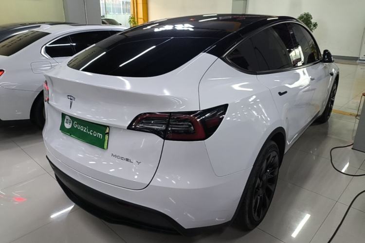 Used Tesla Model Y 2022 Rear-Wheel-Drive Version Rear Right 45 Deg