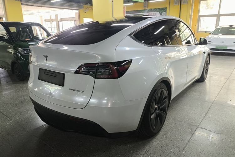 Used Tesla Model Y 2022 Long-Range All-Wheel-Drive Version Rear Right 45 Deg