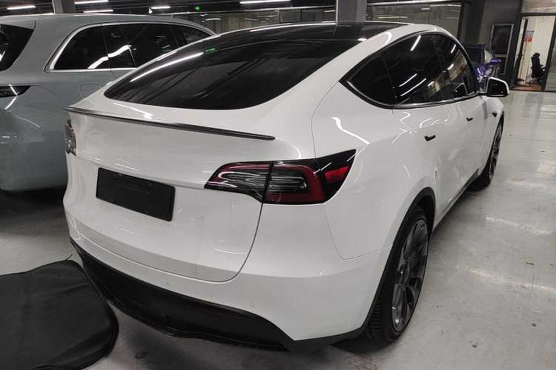 Used Tesla Model Y 2022 Performance High-Performance All-Wheel-Drive Version Rear Right 45 Deg