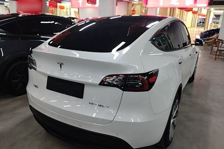 Used Tesla Model Y 2022 Rear-Wheel-Drive Version Rear Right 45 Deg