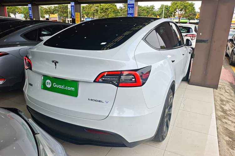 Used Tesla Model Y 2022 Rear-Wheel-Drive Version Rear Right 45 Deg