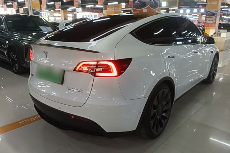 Used Tesla Model Y 2022 Performance High-Performance All-Wheel-Drive Version Rear Right 45 Deg