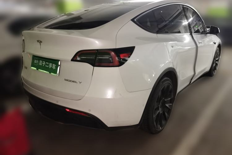 Used Tesla Model Y 2022 Long-Range All-Wheel-Drive Version Rear Right 45 Deg