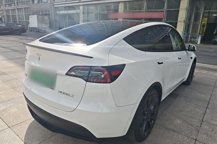 Used Tesla Model Y 2022 Performance High-Performance All-Wheel-Drive Version Rear Right 45 Deg