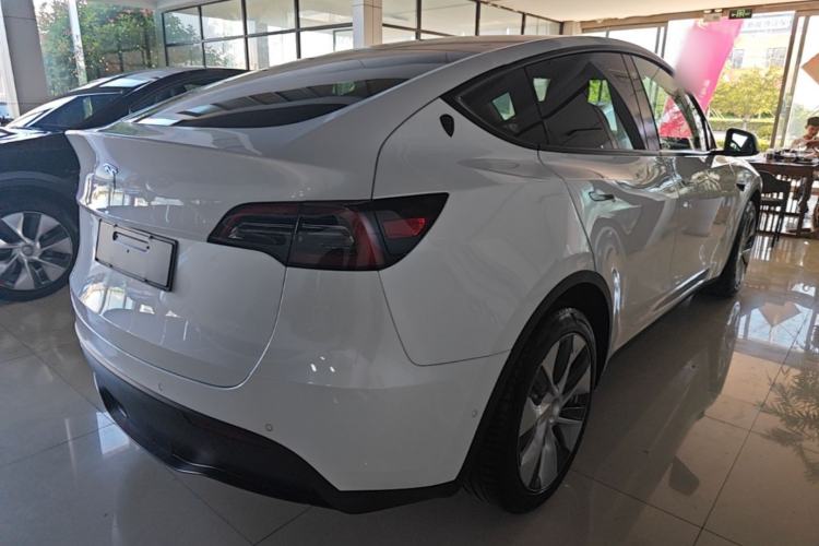 Used Tesla Model Y 2022 Rear-Wheel-Drive Version Rear Right 45 Deg