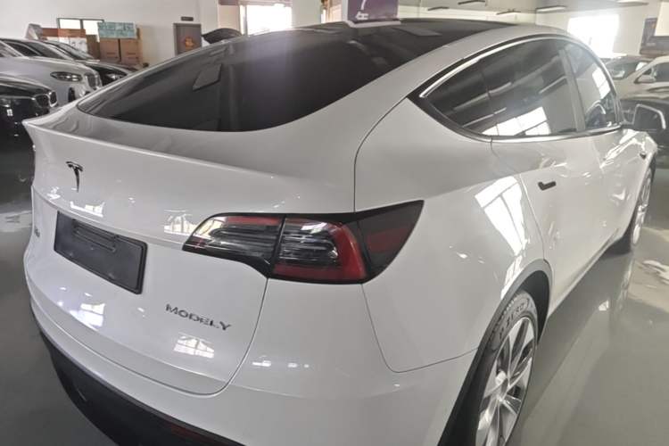 Used Tesla Model Y 2022 Rear-Wheel-Drive Version Rear Right 45 Deg