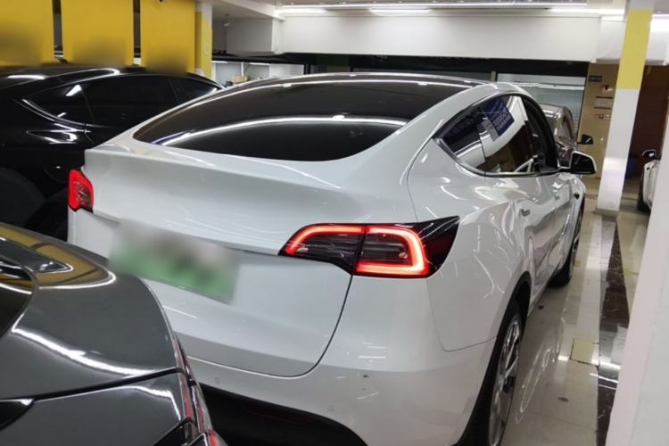 Used Tesla Model Y 2022 Rear-Wheel-Drive Version Rear Right 45 Deg