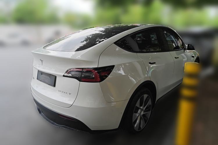 Used Tesla Model Y 2022 Rear-Wheel-Drive Version Rear Right 45 Deg