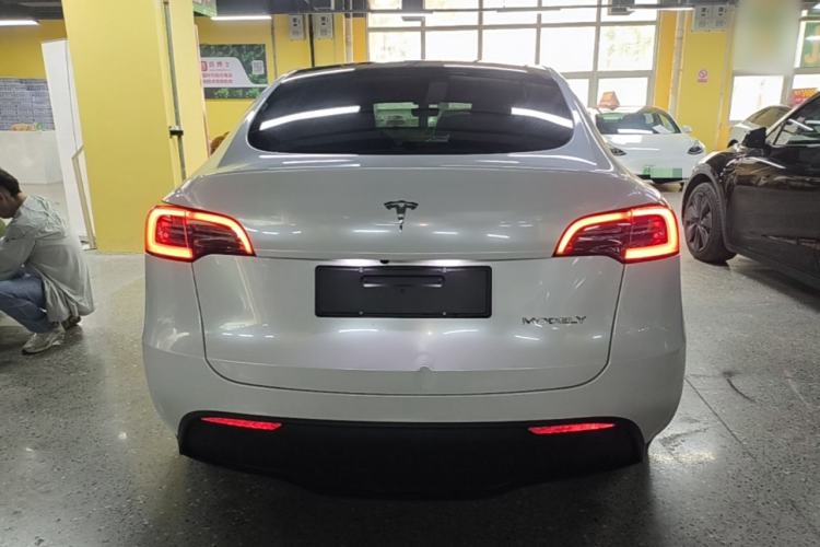 Used Tesla Model Y 2022 Long-Range All-Wheel-Drive Version Rear