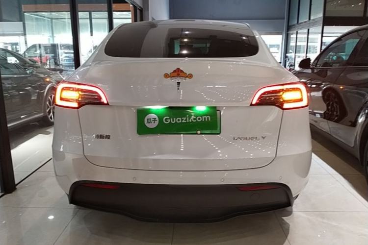 Used Tesla Model Y 2022 Long-Range All-Wheel-Drive Version Rear