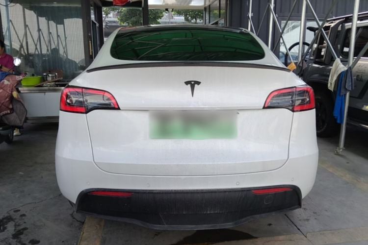 Used Tesla Model Y 2022 Long-Range All-Wheel-Drive Version Rear