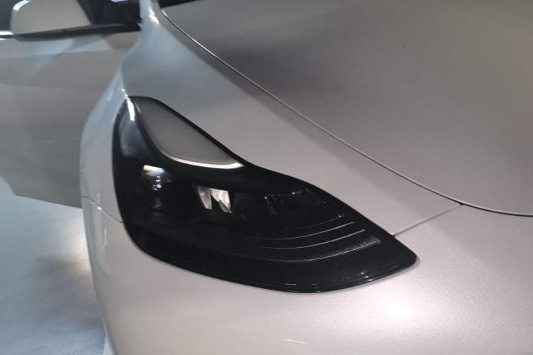 Used Tesla Model Y 2022 Rear-Wheel-Drive Version Right Front Headlight