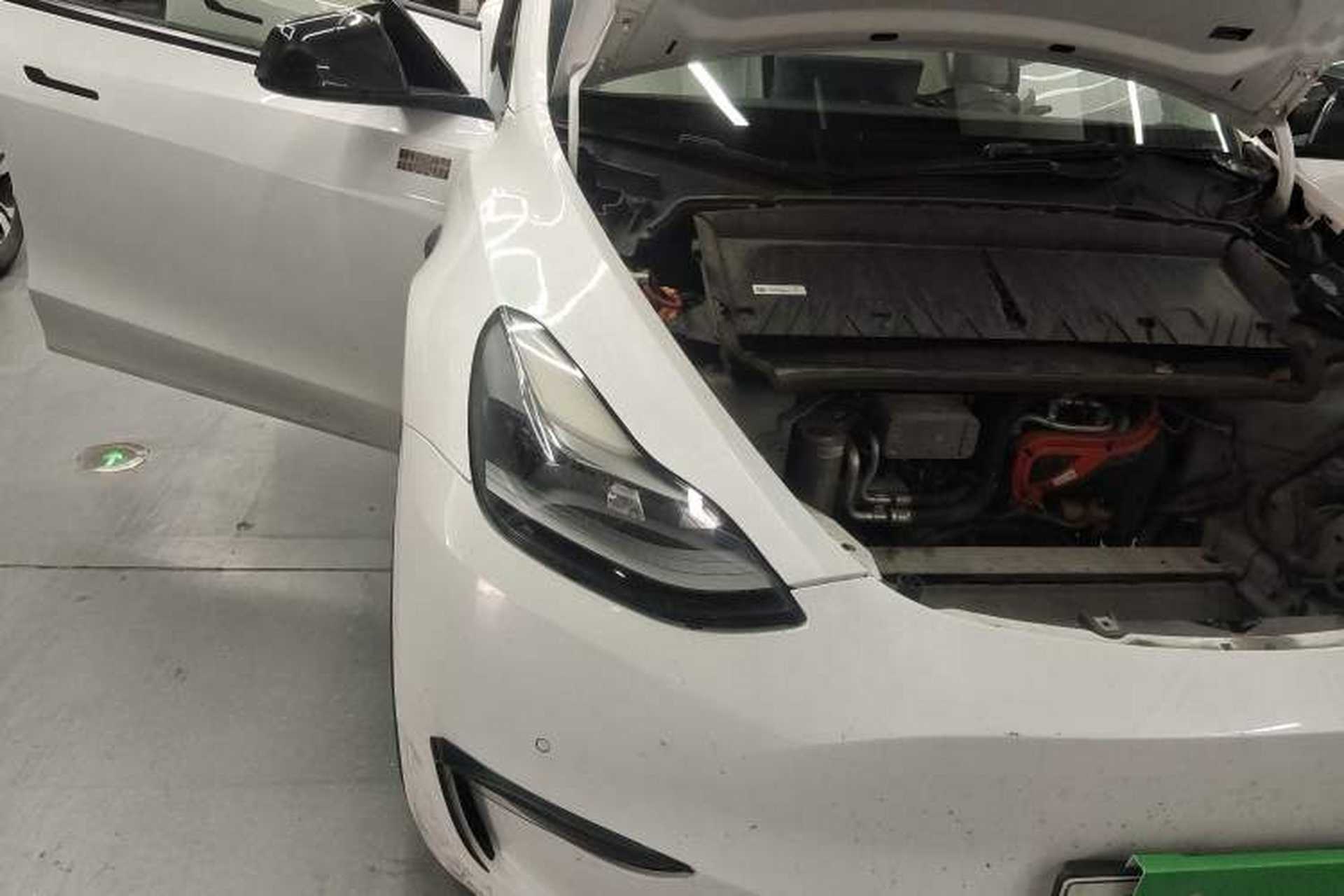 Used Tesla Model Y 2022 Performance High-Performance All-Wheel-Drive Version Right Front Headlight