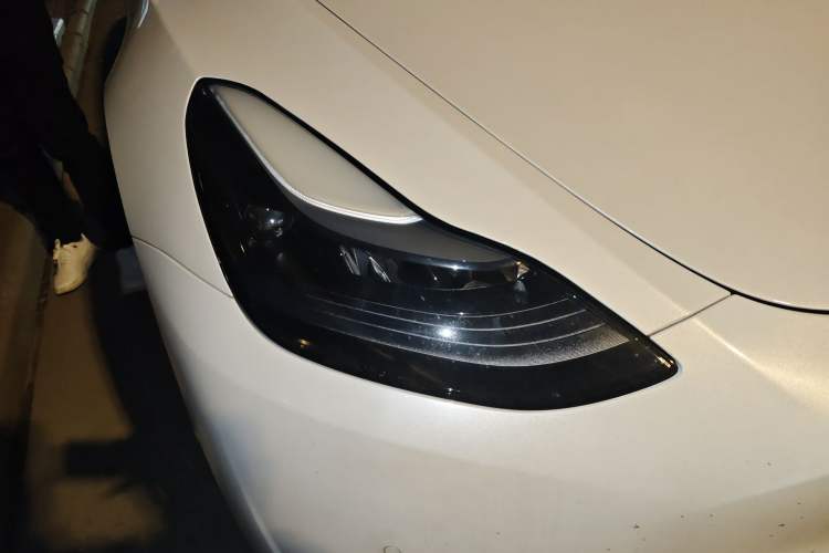 Used Tesla Model Y 2022 Revised Version Rear-Wheel Drive Right Front Headlight