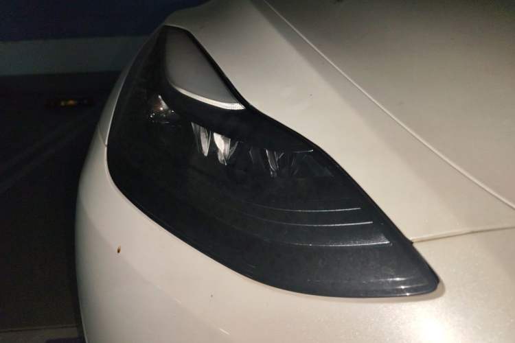 Used Tesla Model Y 2022 Revised Version Rear-Wheel Drive Right Front Headlight