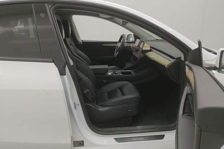 Used Tesla Model Y 2022 Revised Version Long-Range All-Wheel Drive Right Front Seat
