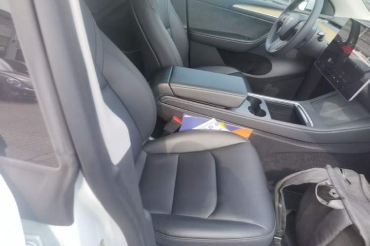 Used Tesla Model Y 2022 Revised Version Rear-Wheel Drive Right Front Seat