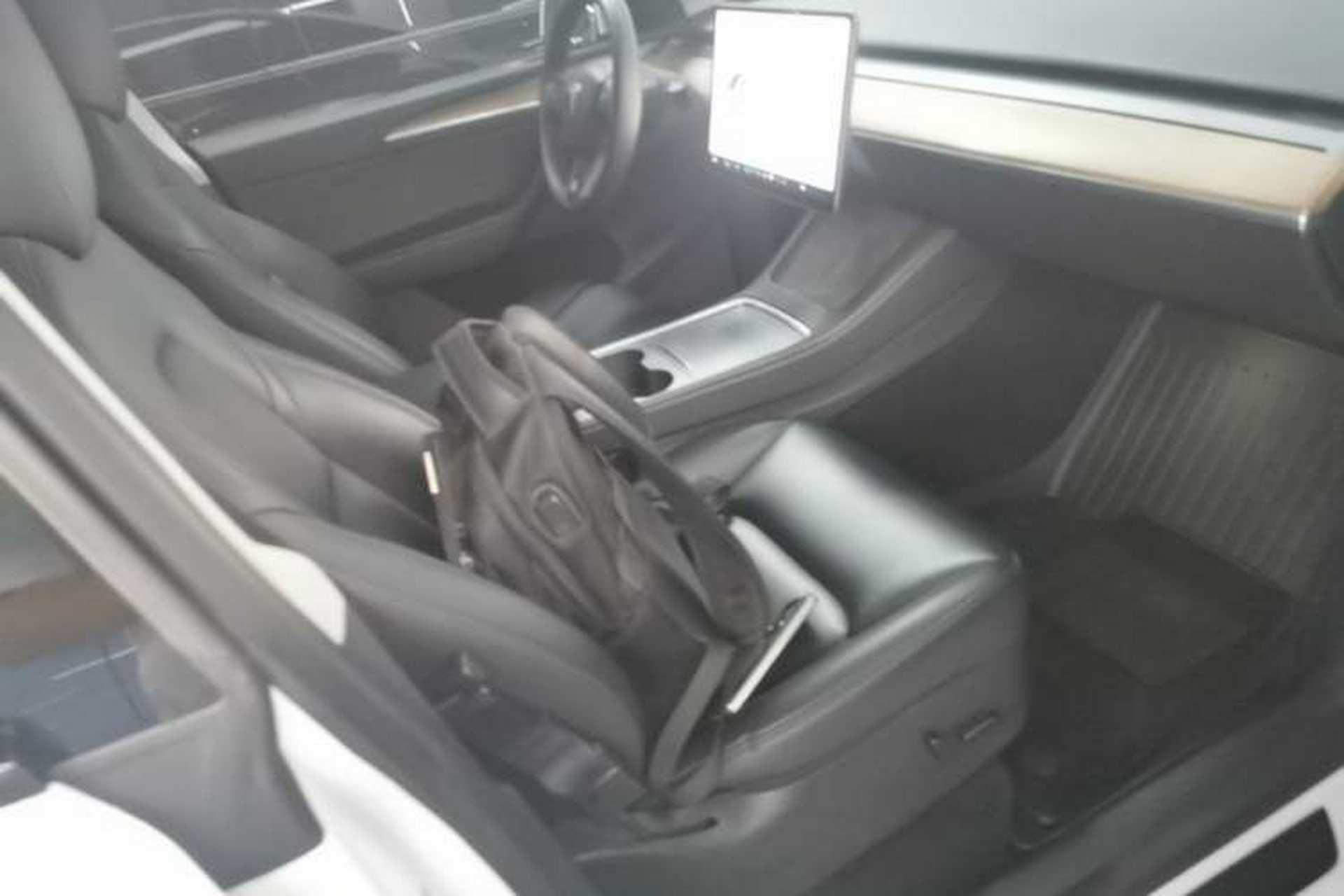 Used Tesla Model Y 2022 Rear-Wheel-Drive Version Right Front Seat