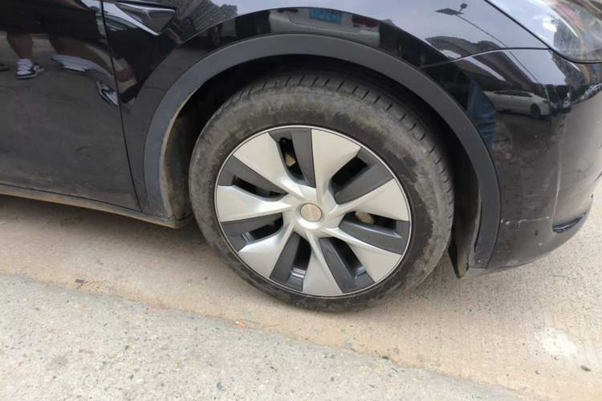 Used Tesla Model Y 2022 Revised Version Rear-Wheel Drive Right Front Wheel Hub