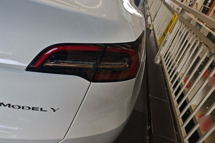 Used Tesla Model Y 2022 Revised Version Rear-Wheel Drive Right Rear Taillight