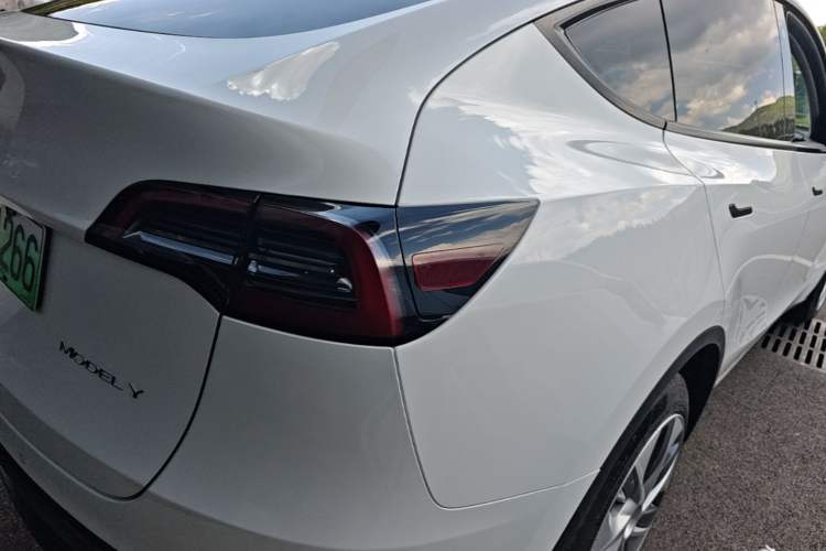 Used Tesla Model Y 2022 Revised Version Long-Range All-Wheel Drive Right Rear Taillight