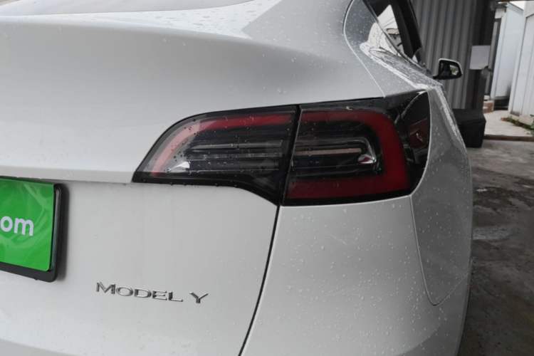Used Tesla Model Y 2022 Revised Version Long-Range All-Wheel Drive Right Rear Taillight