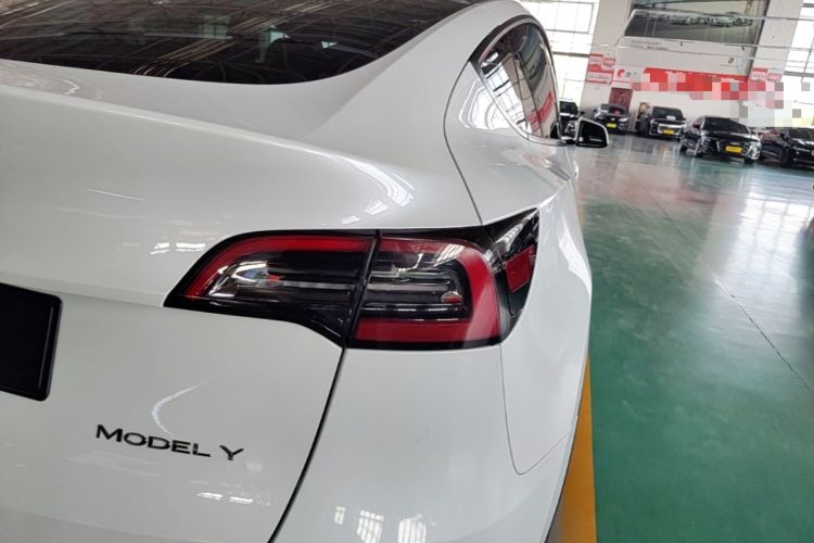 Used Tesla Model Y 2022 Revised Version Rear-Wheel Drive Right Rear Taillight