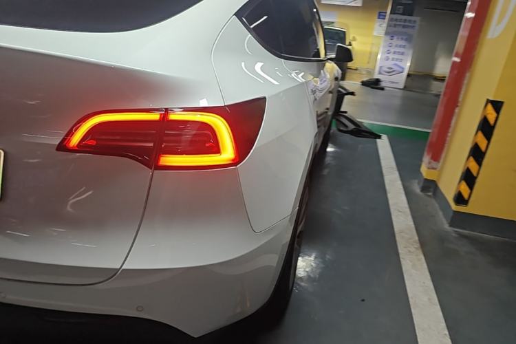 Used Tesla Model Y 2022 Revised Version Long-Range All-Wheel Drive Right Rear Taillight