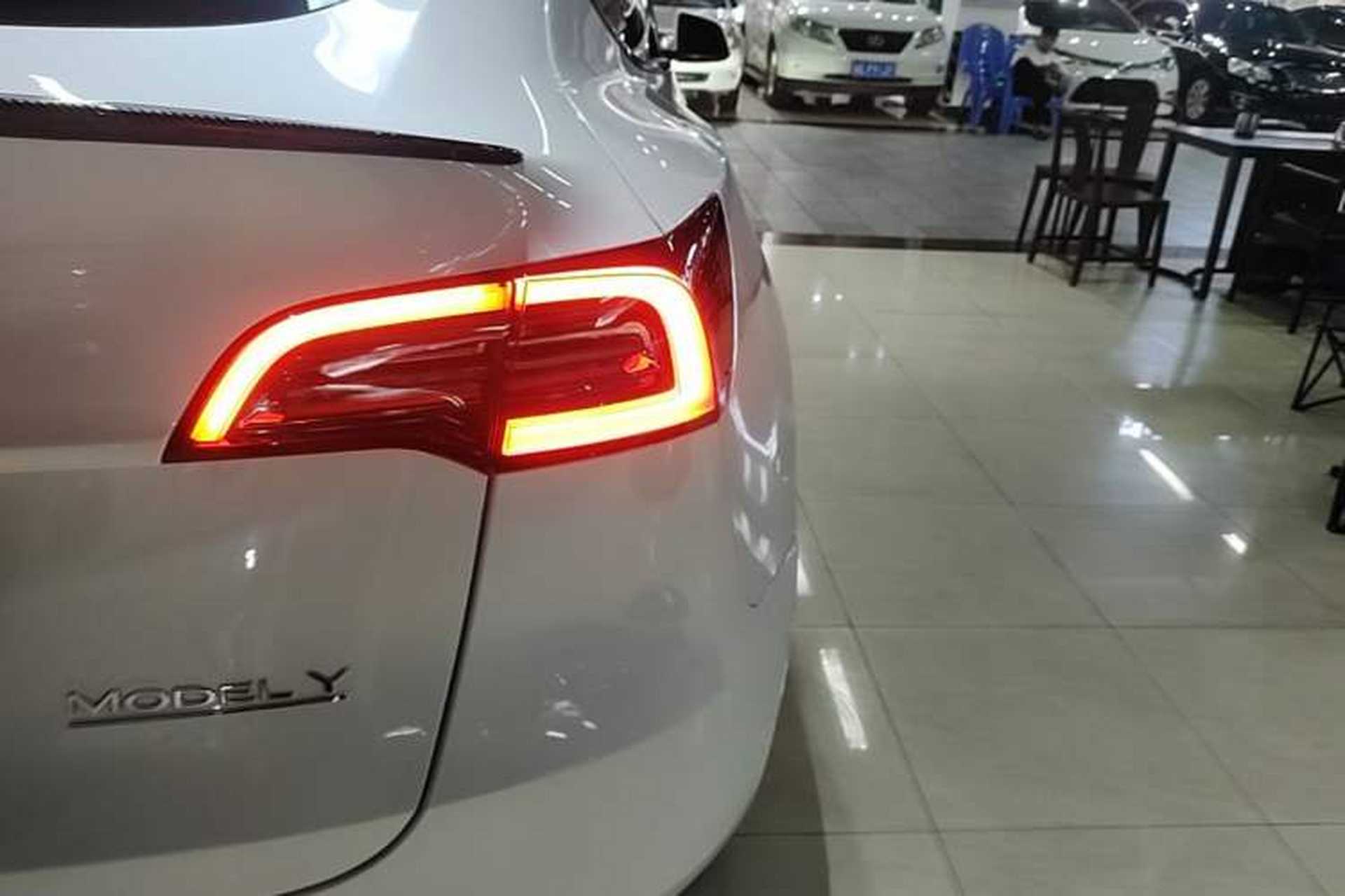 Used Tesla Model Y 2022 Revised Version Long-Range All-Wheel Drive Right Rear Taillight