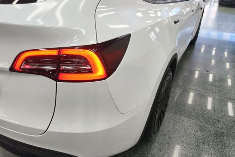 Used Tesla Model Y 2022 Revised Version Rear-Wheel Drive Right Rear Taillight