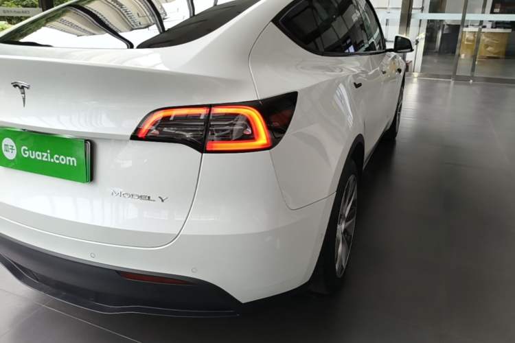 Used Tesla Model Y 2022 Revised Version Rear-Wheel Drive Right Rear Taillight