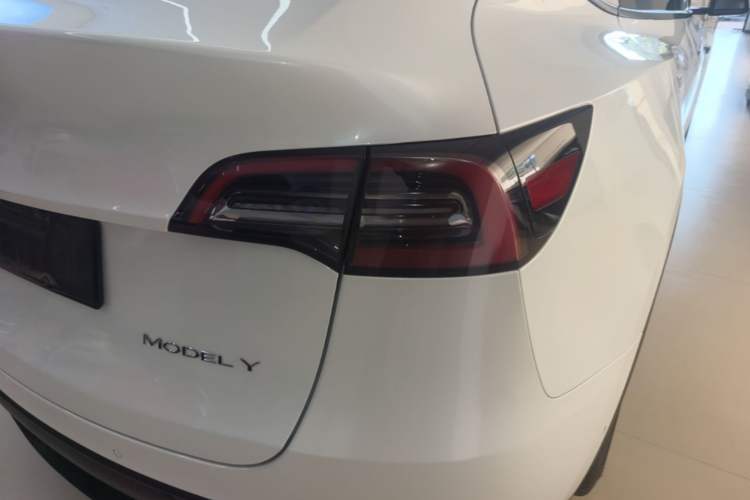 Used Tesla Model Y 2022 Revised Version Long-Range All-Wheel Drive Right Rear Taillight