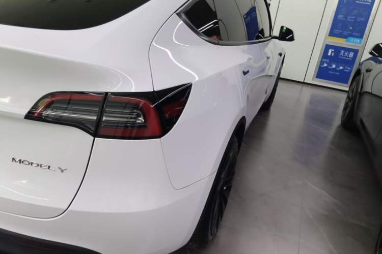 Used Tesla Model Y 2022 Revised Version Rear-Wheel Drive Right Rear Taillight