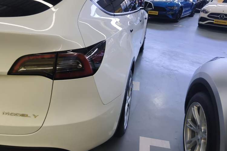 Used Tesla Model Y 2022 Revised Version Long-Range All-Wheel Drive Right Rear Taillight