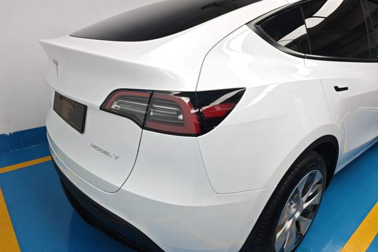 Used Tesla Model Y 2022 Revised Version Rear-Wheel Drive Right Rear Taillight