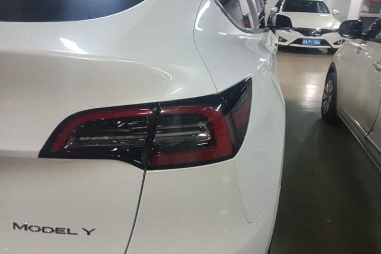 Used Tesla Model Y 2022 Revised Version Long-Range All-Wheel Drive Right Rear Taillight