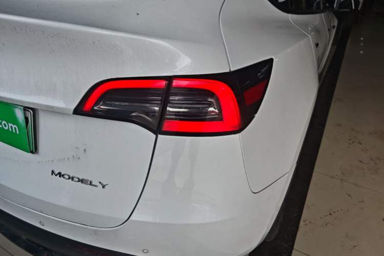 Used Tesla Model Y 2022 Rear-Wheel-Drive Version Right Rear Taillight